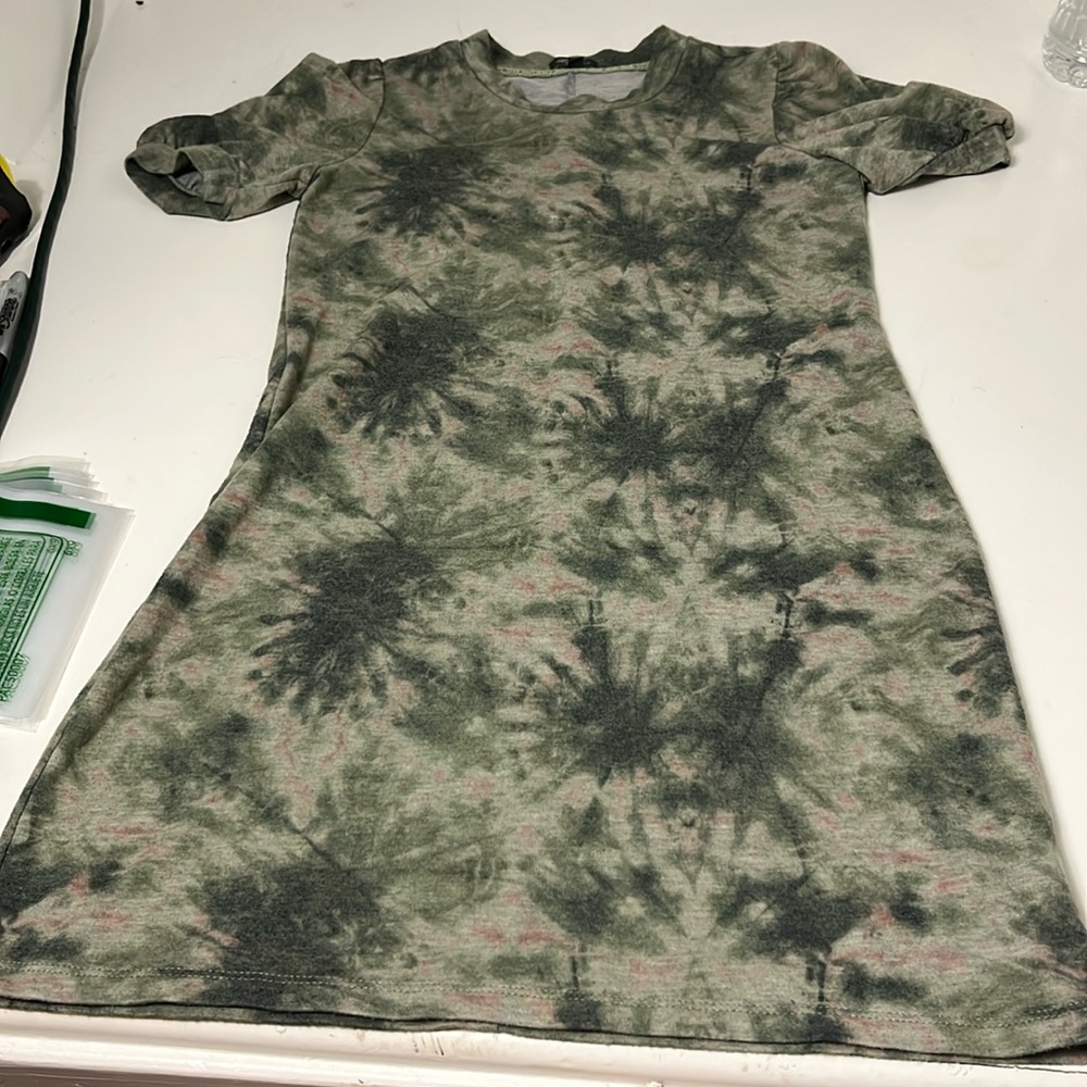 Lily Rose Small Short Puff Sleeve Green Tye Dye Dress